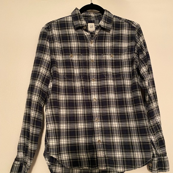 Like-new men’s Blue and Green Plaid Flannel Button Down shirt - Picture 1 of 4